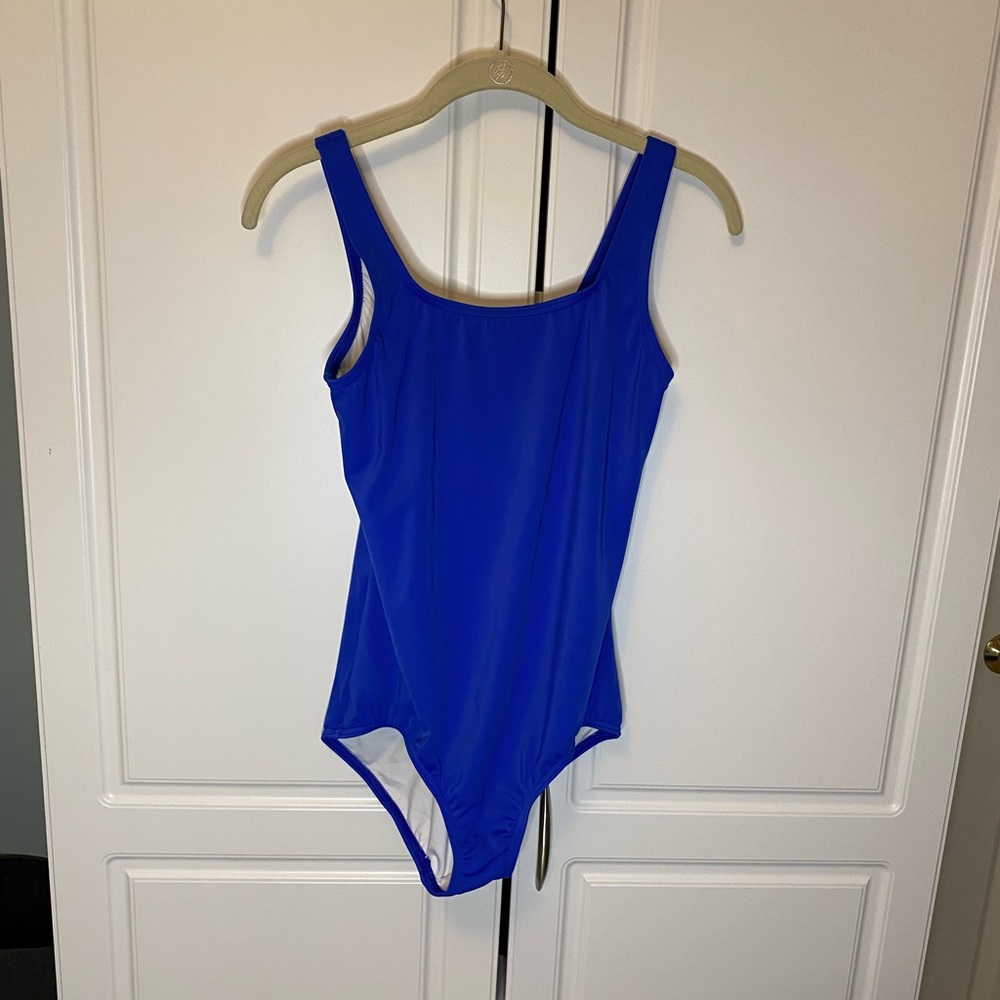 Lands End women’s one piece bathing suit